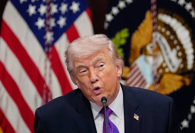 速報トランプ大統領イランに完全降伏⁈